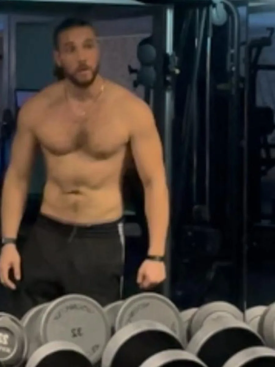 Diren fitness transformation after 8 months of personal training with Coach Luki — Lean muscle build & fat loss